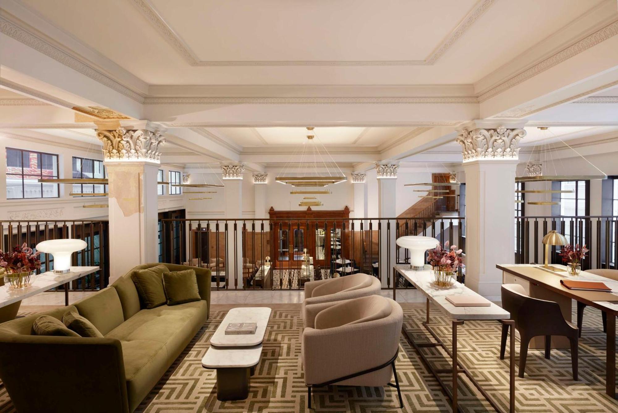 Hilton Melbourne Little Queen Street Exterior foto The Library at The Ivy Collection